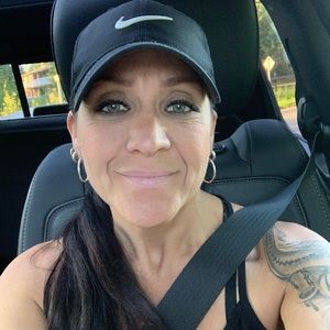 Meet your Posher, Becky